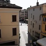 Fuga Tra Citta E Lungolago A Desenzano Lejlighed