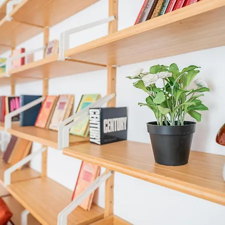 Fuga Tra Citta E Lungolago A Desenzano Apartamento