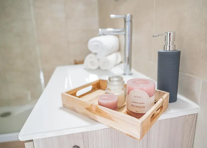 Fuga Tra Citta E Lungolago A Desenzano