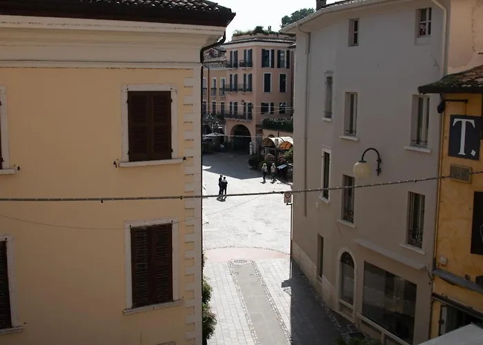 Fuga Tra Citta E Lungolago A Desenzano Apartamento